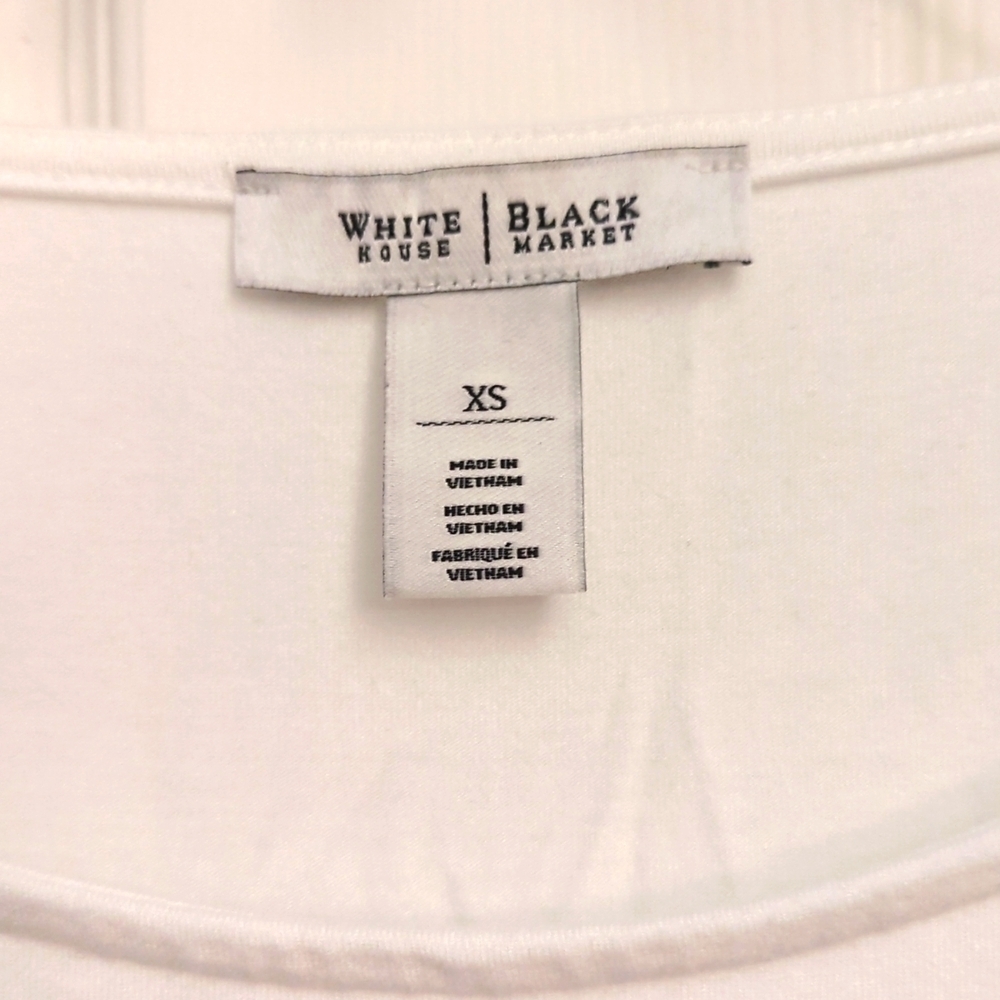 White House Black Market T-shirt with Cris Cross Pattern Shoulder, Size XS - Picture 2 of 5